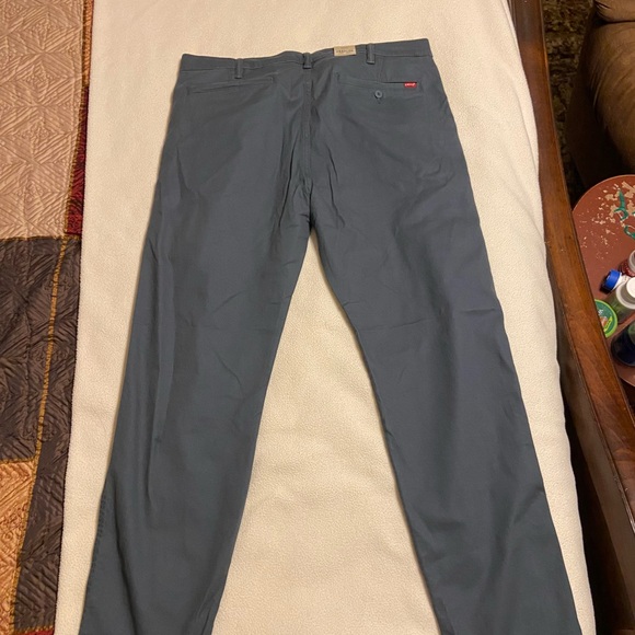 Levi’s Blue pants - Picture 2 of 3